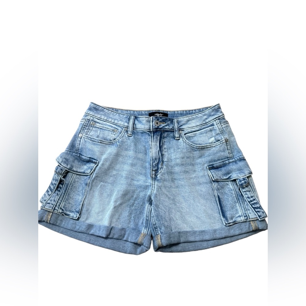 Edgely Cargo Mid Rise 5” Relaxed Boyfriend Shorts size 8